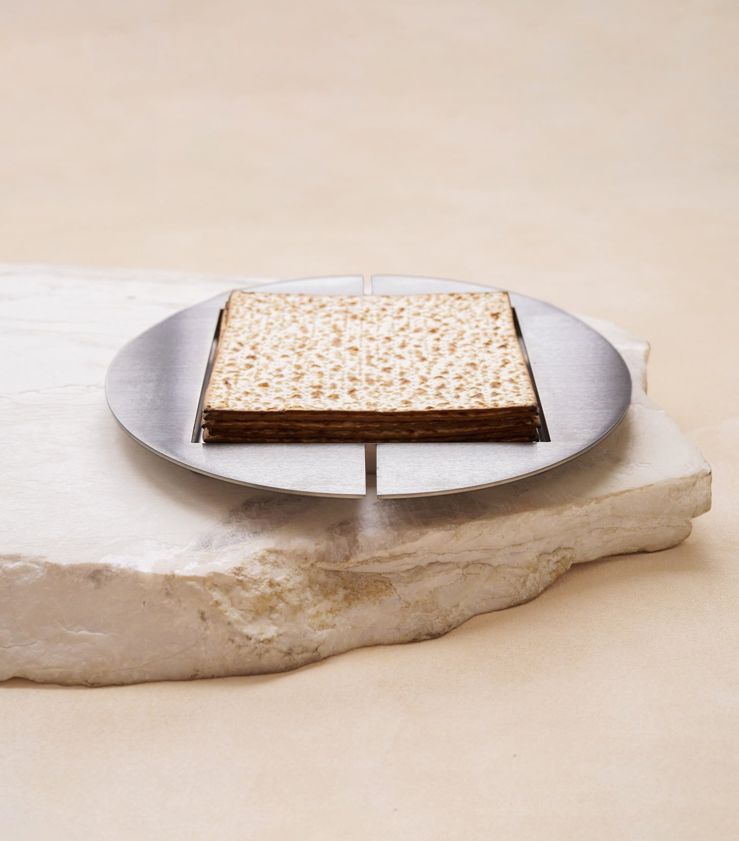 Load image into Gallery viewer, Matzo Plate

